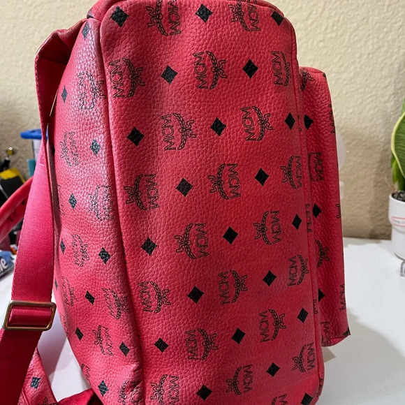 MCM VISETOS BACKPACK - Picture 5 of 16